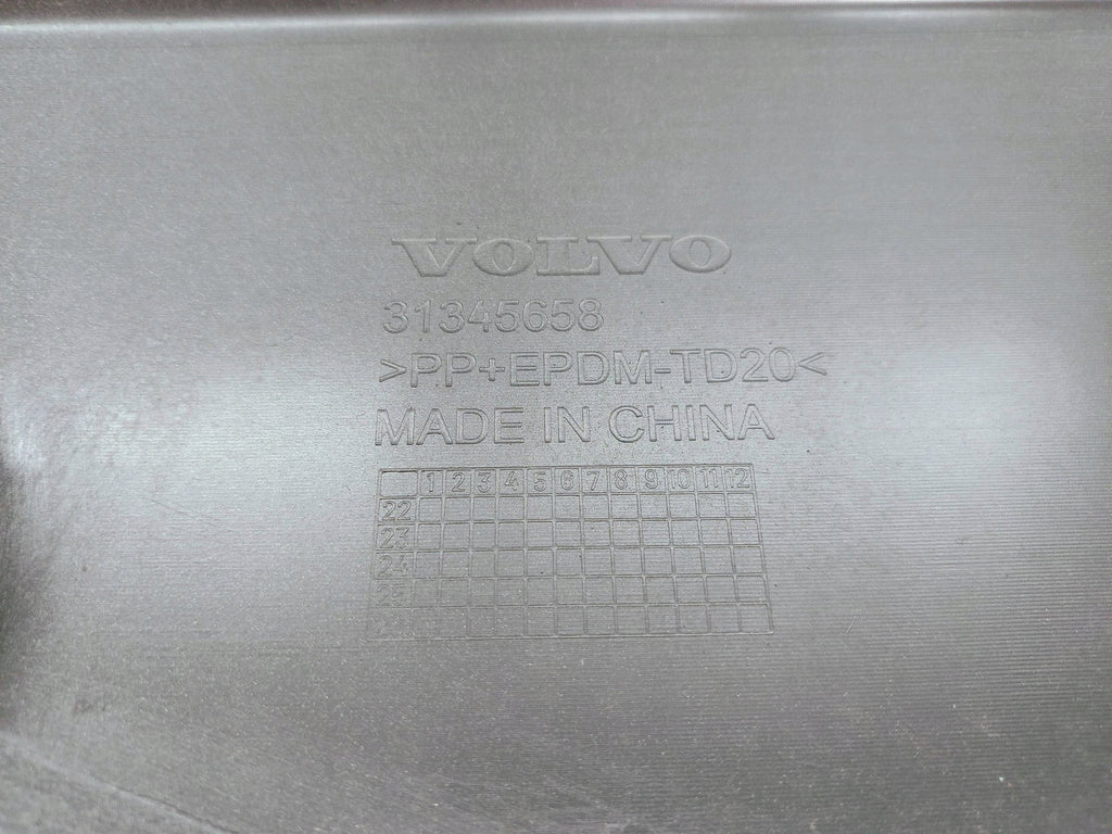 Volvo EX30 EX-30 23- STOßSTANGE VORNE PDC 31345658
