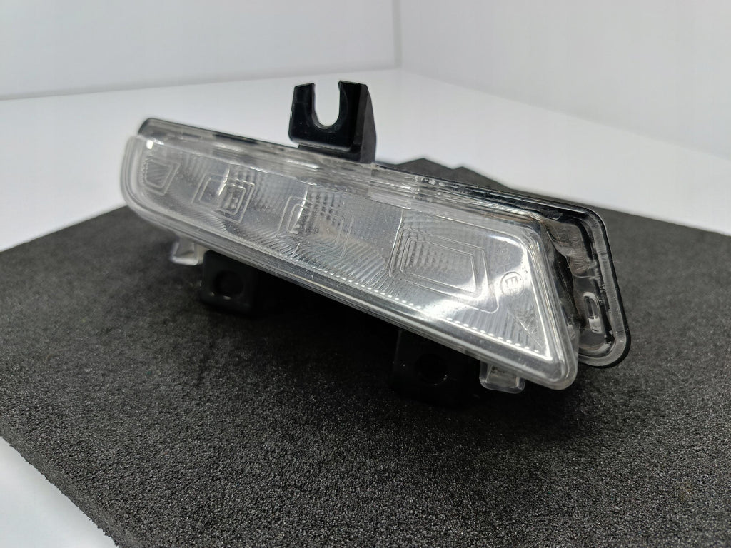 RENAULT CLIO 4 IV CAPTUR 12- HALOGEN DRL RECHTS LEUCHTE 266003864R