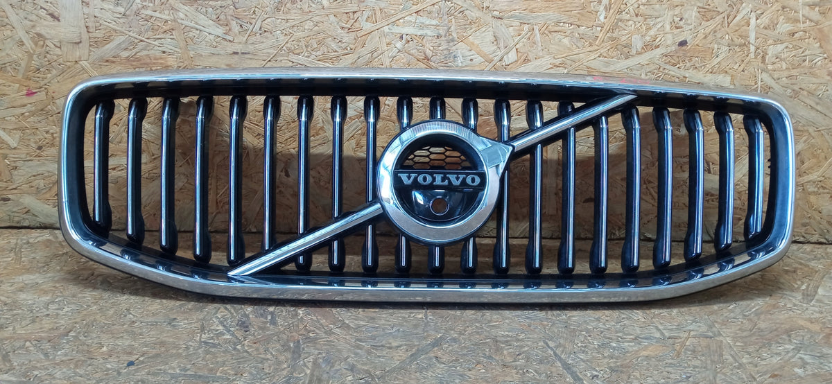Volvo XC60 II 17- Kühlergrill Grill Gitter Vorne Stossstange Kamera 31457465 — Foto 1 von 14