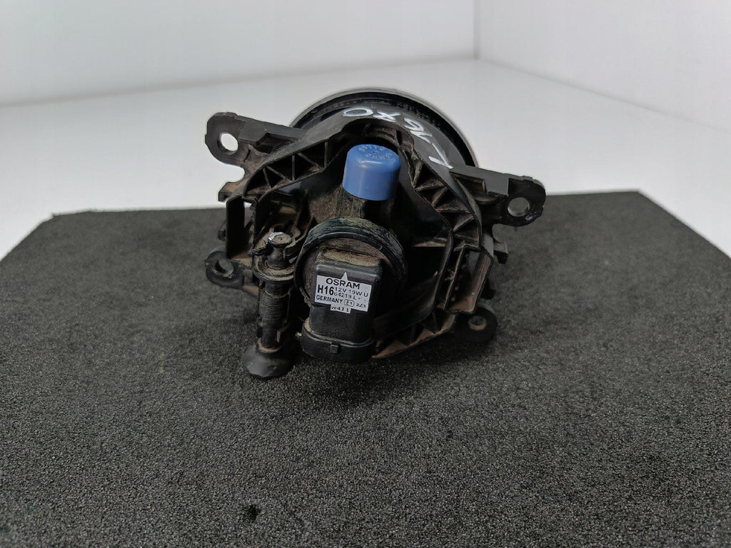 DACIA RENAULT NISSAN OPEL HALOGEN PRZECIWMGŁOWY LEWY=PRAWY H16 261500097R
