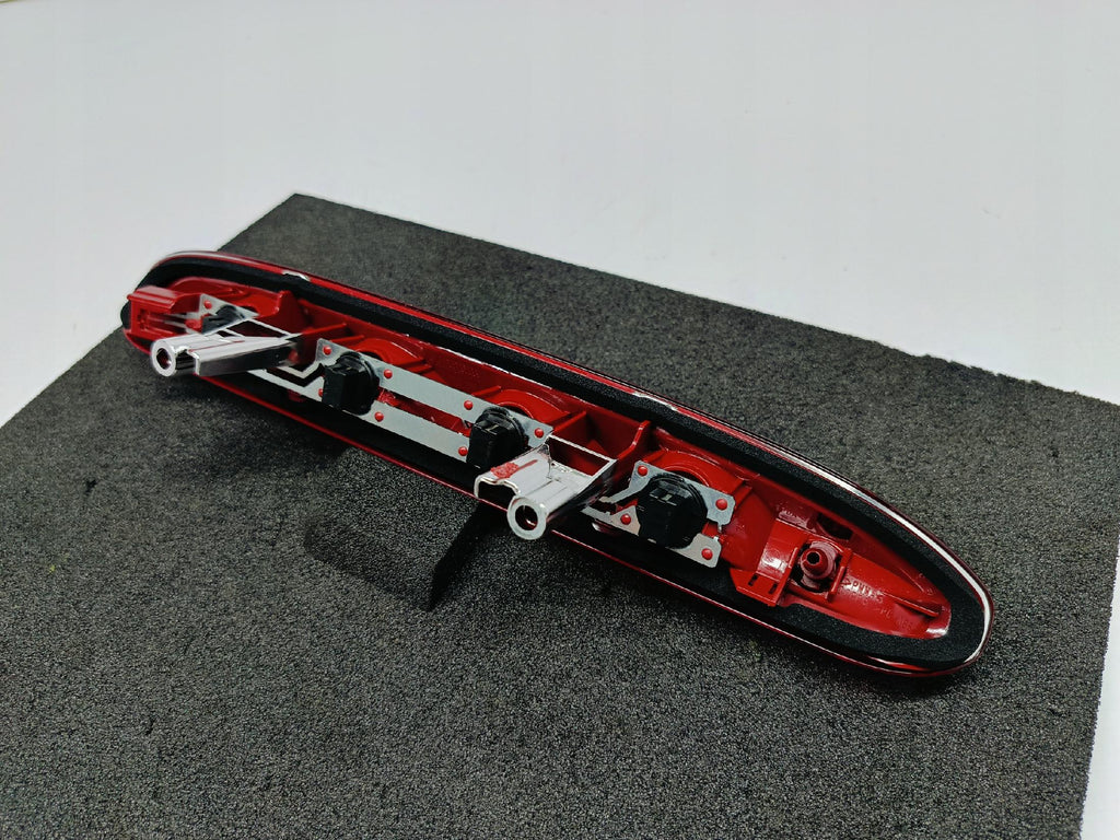 PEUGEOT 208 I 12- LAMPA ŚWIATŁO HAMOWANIA TRZECI STOP NOWA 9674309080