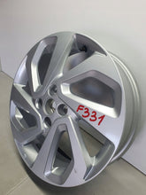 Załaduj zdjęcie do przeglądarki galerii, Toyota Aygo X FELGA ALUMINIOWA 17 CALI 17''X5'' ET40 4X100 OE CMS1210-4