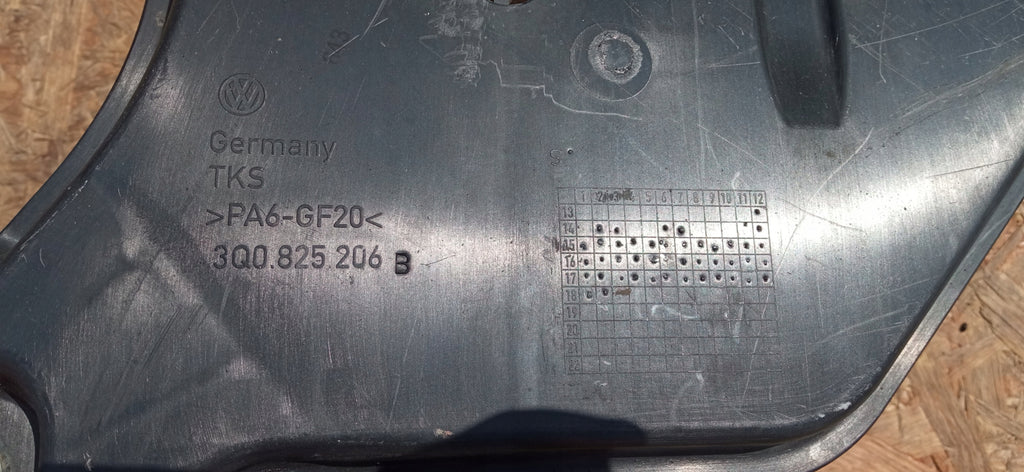 PASSAT B8 SUPERB III 15- UNTERBODENSCHUTZPLATTE RECHTS HINTEN 3Q0825206B