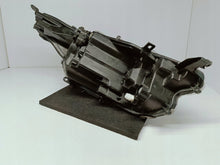 Laden Sie das Bild in den Galerie-Viewer, TOYOTA YARIS IV 4 19- SCHEINWERFER LINKS VORNE LINSE KOITO K0-6 EU