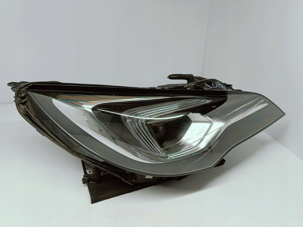 Opel Astra K V 15- LAMPA PRAWA PRZÓD FULL LED INTELLI LUX EU 39055746