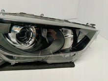 Load image into Gallery viewer, TOYOTA YARIS IV 4 P21 19-LAMPA REFLEKTOR PRAWY PRZÓD SOCZEWKA KOITO K0-6 EU