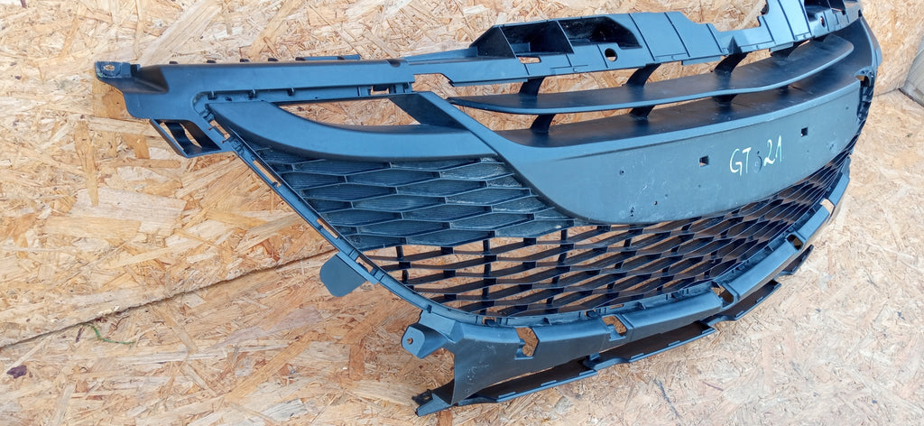 MAZDA 3 BL 09- ATRAPA KRATKA GRILL ZDERZAKA PRZEDNIEGO BCW8-501T1