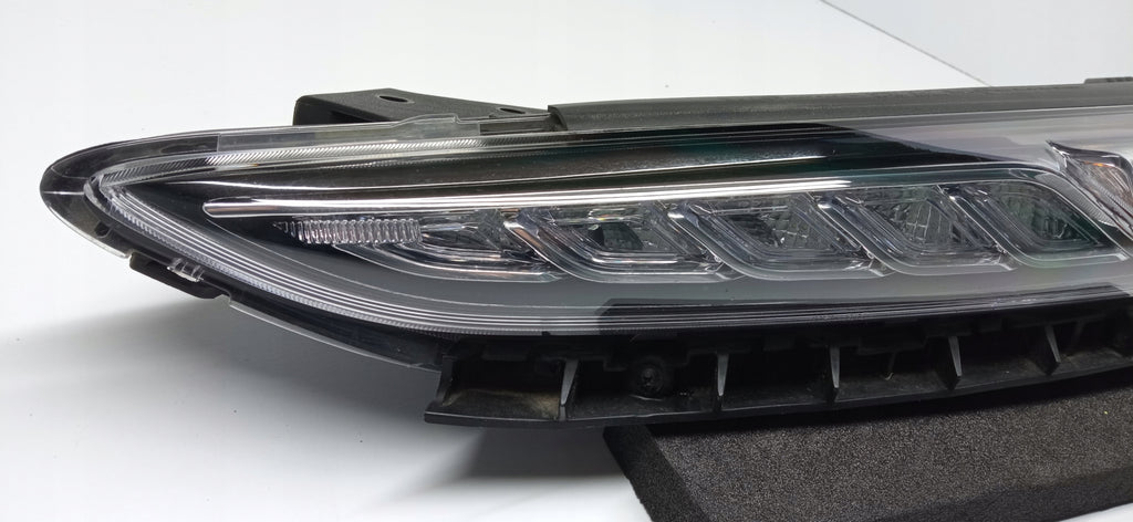 HYUNDAI KONA I 17- LAMPA GÓRNA ŚWIATŁO DRL LEWY PRZÓD 92207-J9000