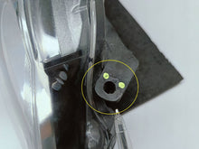 Laden Sie das Bild in den Galerie-Viewer, TOYOTA YARIS III FACELIFT 14- SCHEINWERFER RECHTS VORNE KOITO OD-160