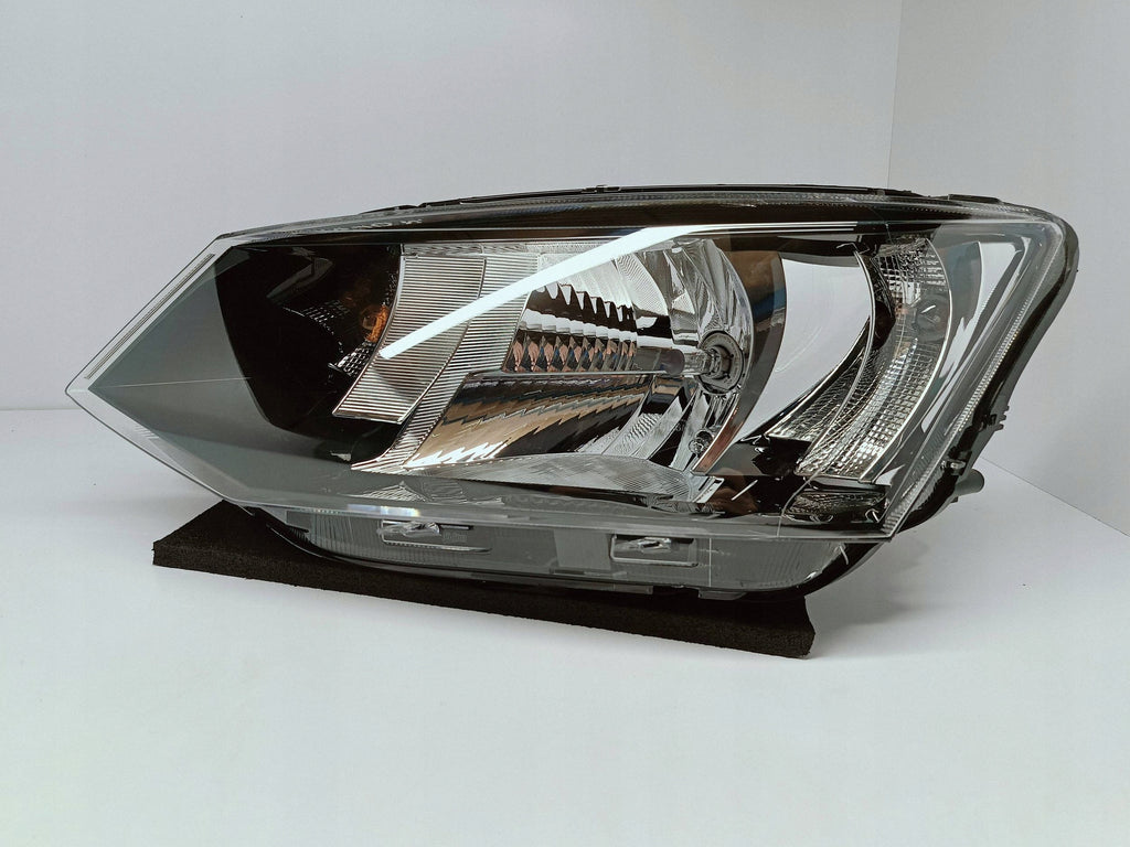 Skoda Fabia III 3 NJ3 14- LAMPA LEWA PRZÓD PRZEDNIA ZWYKŁA H4 6V1941015