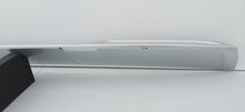 Laden Sie das Bild in den Galerie-Viewer, MG HS LIFT 22- FRONTSPOILER UNTERE STOSSTANGENABDECKUNG 10878161