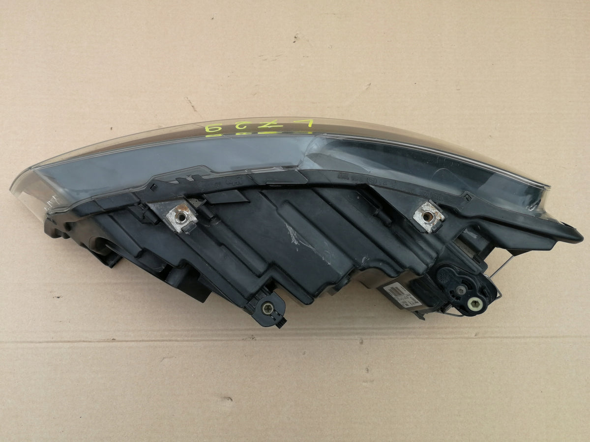 Volkswagen Polo V 6R 09- Lampa Prawa Przód Zwykła EU 6R1941016E — zdjęcie 5 z 9