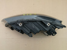 Załaduj zdjęcie do przeglądarki galerii, VOLKSWAGEN POLO V 6R 09- LAMPA PRAWA PRZÓD ZWYKŁA EU 6R1941016E