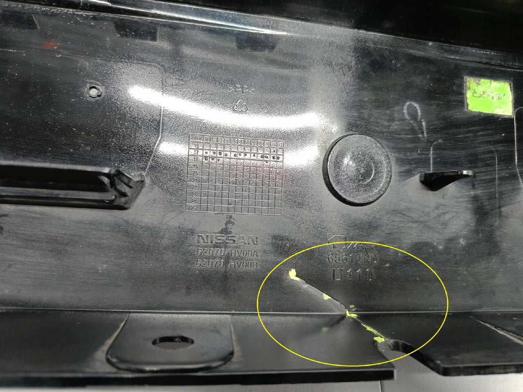 NISSAN QASHQAI J11 LIFT 17- LISTWA GRILLA BLENDA ZDERZAKA PRZÓD 62070HV00A