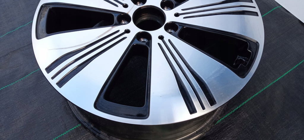 FELGA ALUMINIOWA MERCEDES BENZ EQA EQB 7.5"x18" 5X112 ET53.5 A2434010100