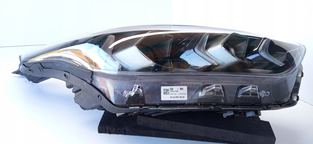 KIA CEED III 18- LAMPA PRAWA PRZÓD PRZEDNIA FULL LED 92102-J7XXX