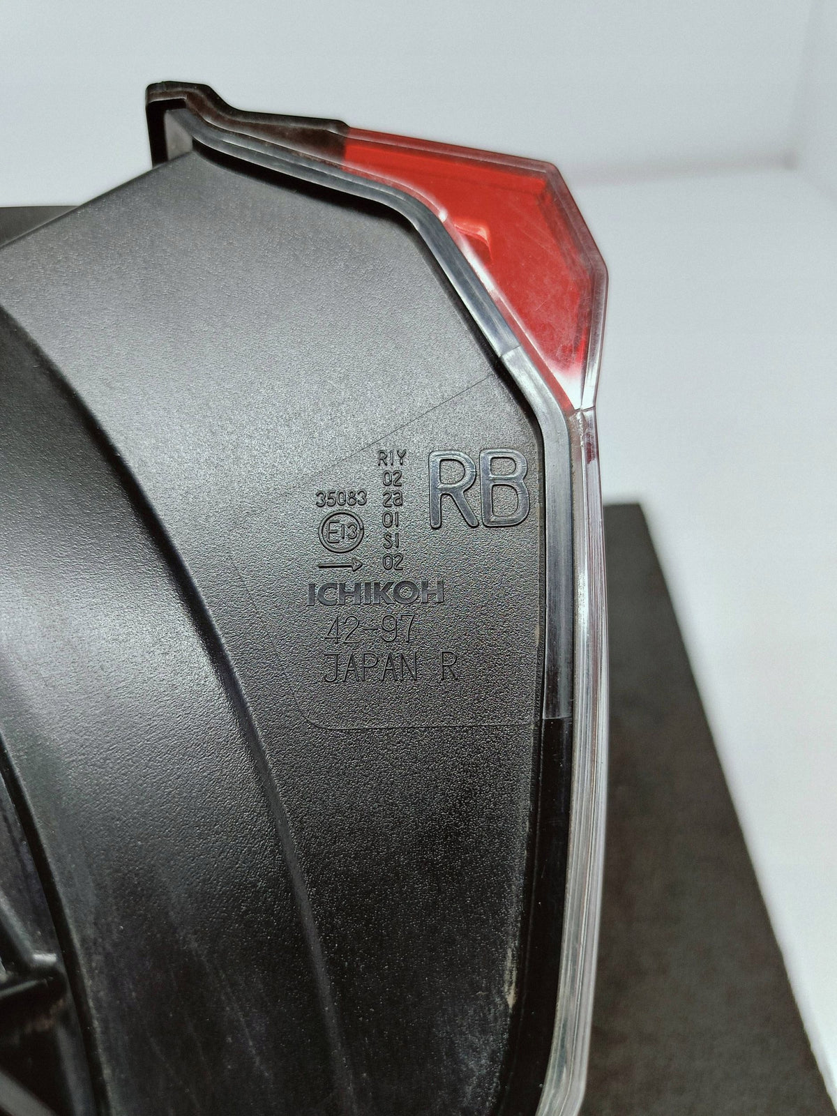 Toyota Rav 4 V XA50 19- Lampa Prawy Tył Prawa Tylna OE 81550-42230 — zdjęcie 14 z 15