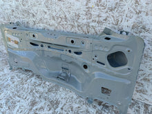 Laden Sie das Bild in den Galerie-Viewer, SUZUKI BALENO 15- HECKBAND HECKWAND VERSTÄRKUNG NEU 65500M68P10-000