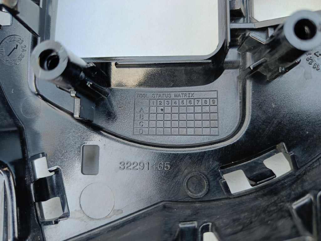 VOLVO XC40 LIFT R-DESIGN 22- ATRAPA GRILL KRATKA ZDERZAKA PRZÓD 32291466
