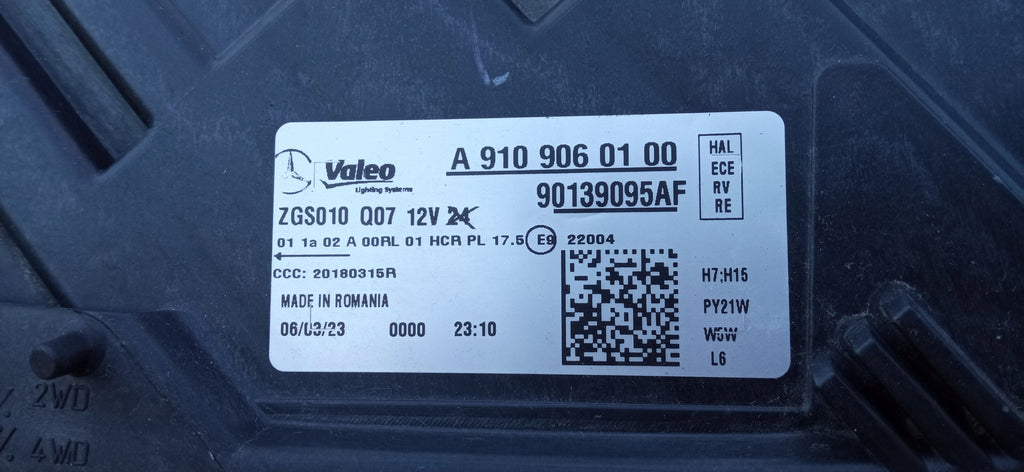 MERCEDES BENZ SPRINTER W910 18- LAMPA PRAWA PRZÓD H7 H15 A9109060100