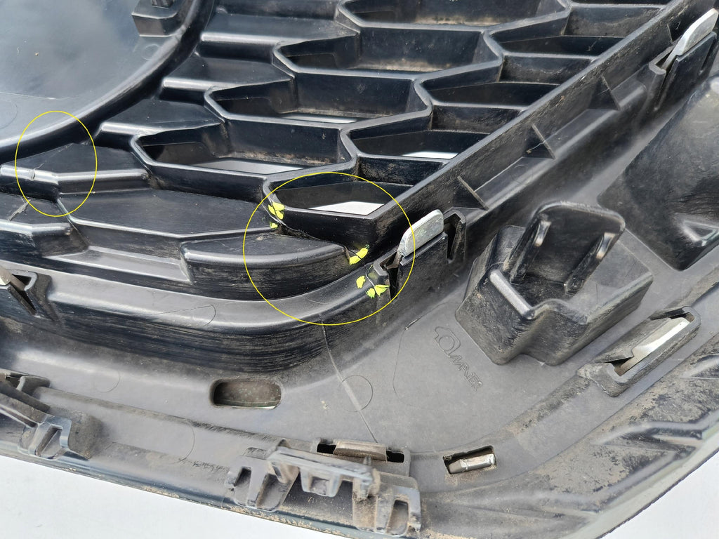 NISSAN QASHQAI II J11 LIFT 17- ATRAPA GRILL ZDERZAKA PRZEDNIEGO 62310HV3