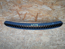Laden Sie das Bild in den Galerie-Viewer, SKODA FABIA II 07- KÜHLERGRILL GITTER UNTEN STOßSTANGE VORNE 5J0853677