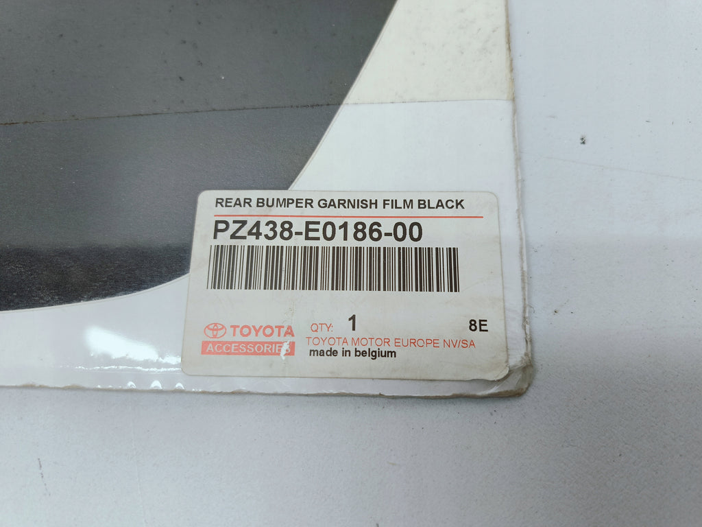 TOYOTA AURIS I NAKLEJKA OKLEINA FOLIA OCHRONNA ZDERZAKA TYŁ PZ438-E0186-00
