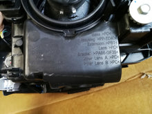 Laden Sie das Bild in den Galerie-Viewer, TOYOTA YARIS III LIFT 17- SCHEINWERFER RECHTS VORNE KOITO 0D-197