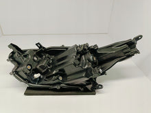 Load image into Gallery viewer, TOYOTA YARIS IV 4 P21 19-LAMPA REFLEKTOR PRAWY PRZÓD SOCZEWKA KOITO K0-6 EU