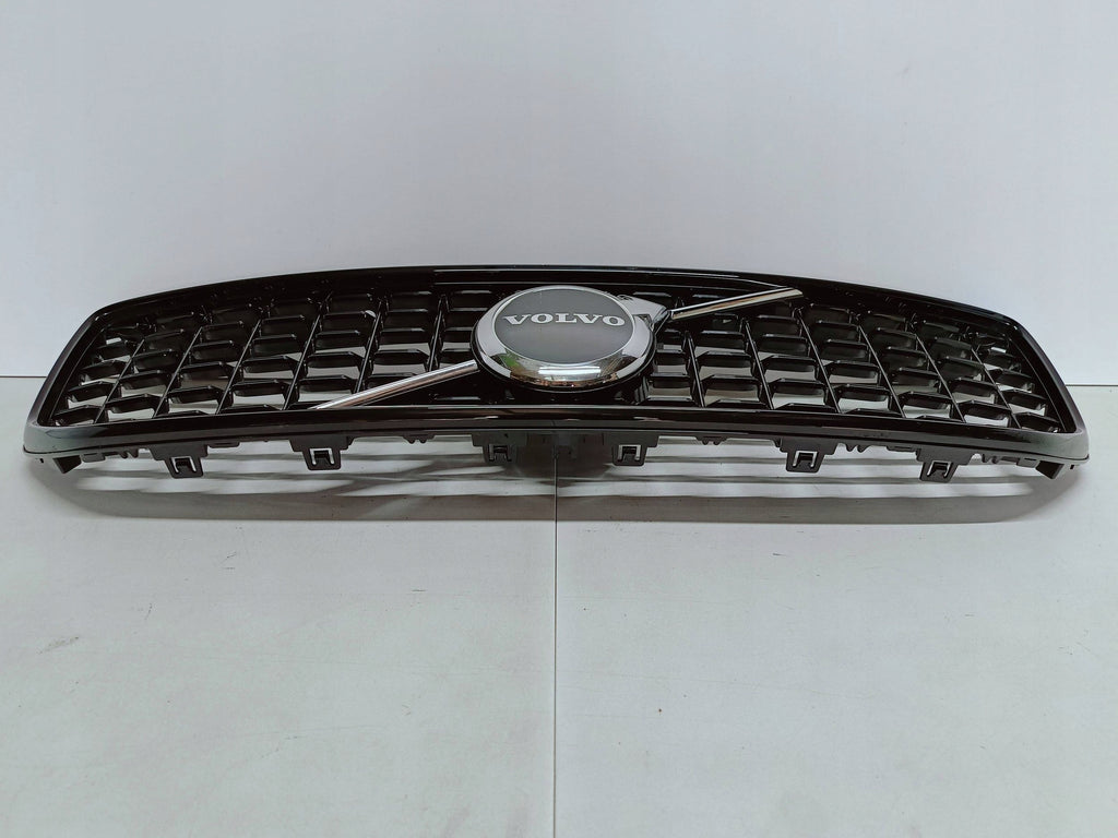 VOLVO XC40 LIFT R-DESIGN 22- ATRAPA GRILL KRATKA ZDERZAKA PRZÓD 32291466