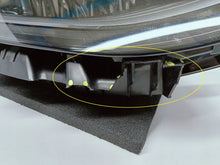 Załaduj zdjęcie do przeglądarki galerii, Tesla Model 3 LIFT Y 20- LAMPA PRAWA PRZÓD PRZEDNIA FULL LED 1514953-20-E
