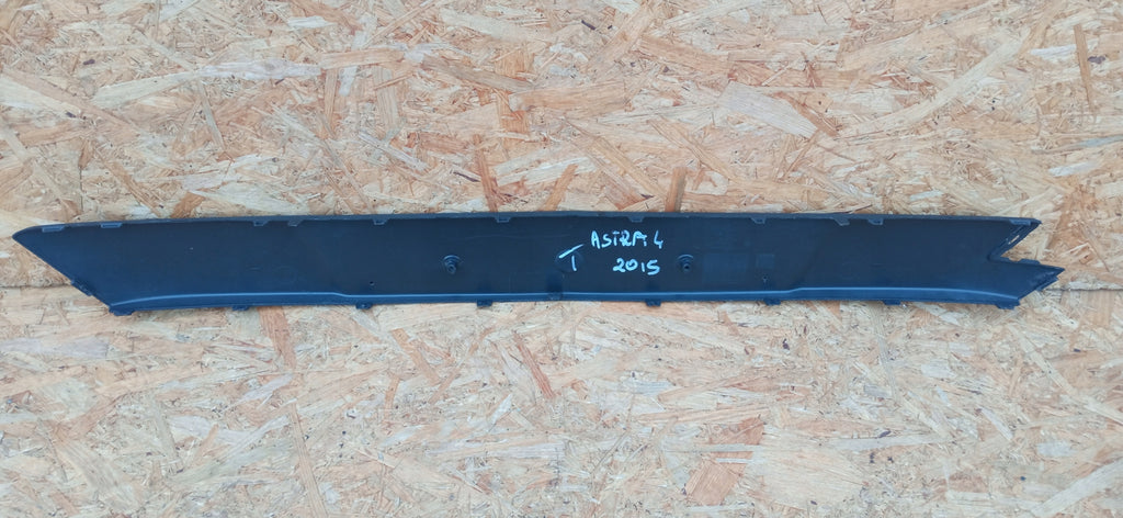 OPEL ASTRA J IV LIFT 12 - LISTWA BLENDA DOKŁADKA ZDERZAKA PRZÓD 13368664