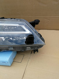 SEAT ATECA 16- LAMPA PRAWA PRZÓD PRZEDNIA FULL LED 576941008G