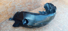 Laden Sie das Bild in den Galerie-Viewer, SUZUKI SWIFT MK8 18- NADKOLE PRAWY TYŁ PRAWE TYLNE LK88-5111-100