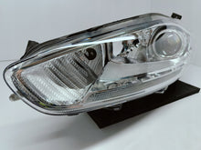 Laden Sie das Bild in den Galerie-Viewer, FORD FIESTA MK7 LIFT 12- LAMPA LEWA PRZÓD SOCZEWKA + LED 20-201-01120