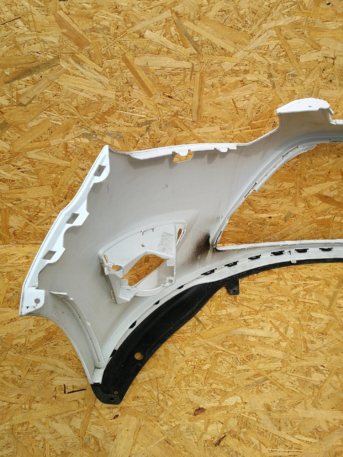 Ford C-Max MK2 II 10- Front Bumper Front Spryski AM51-R17-K819 — photo 5 of 8