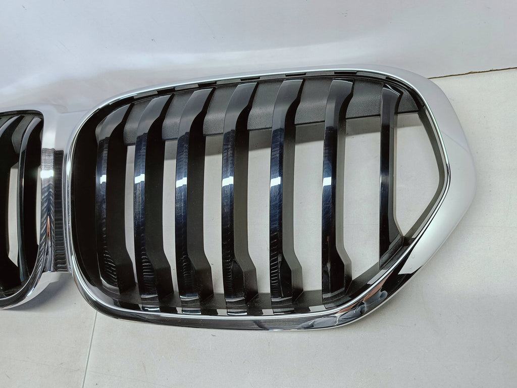 BMW X1 F48 LCI LIFT 19- ATRAPA GRILL NERKI ZDERZAKA PRZEDNIEGO 51138493450