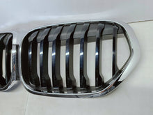 Laden Sie das Bild in den Galerie-Viewer, BMW X1 F48 LCI LIFT 19- ATRAPA GRILL NERKI ZDERZAKA PRZEDNIEGO 51138493450