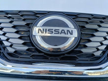 Załaduj zdjęcie do przeglądarki galerii, NISSAN QASHQAI II J11 LIFT 17- ATRAPA GRILL ZDERZAKA PRZEDNIEGO 62310HV3