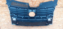 Laden Sie das Bild in den Galerie-Viewer, VOLKSWAGEN PASSAT B6 05- KÜHLERGRILL STOSSFÄNGER VORNE 3C0853651AD