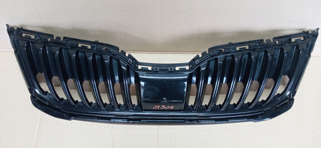 SKODA OCTAVIA III LIFT 16- KÜHLERGRILL STOßSTANGENGITTER VORNE 5E0853653C