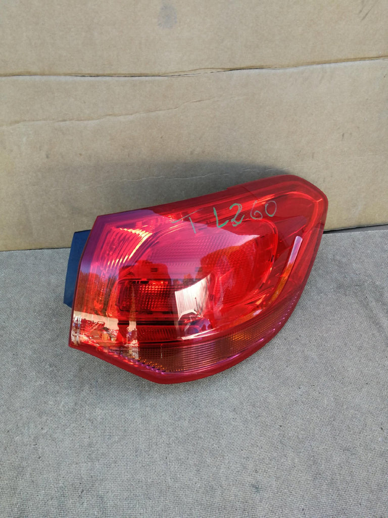 OPEL ASTRA J IV 4 KOMBI FACELIFT 12- RÜCKLEUCHTE RECHTS HINTEN 13282243