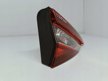 Laden Sie das Bild in den Galerie-Viewer, SKODA SUPERB III 3V KOMBI 15- LAMPA KLAPY BAGAŻNIKA LEWY TYŁ LED 3V9945307F