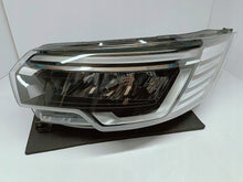 Laden Sie das Bild in den Galerie-Viewer, RENAULT TRAFIC III LIFT 4 21- SCHEINWERFER LINKS LED PURE VISION 260601790R