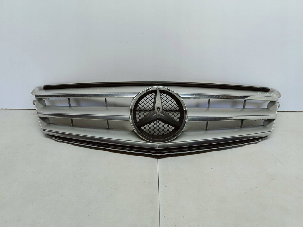 Mercedes-Benz C W204 07- ATRAPA GRILL KRATKA ZDERZAKA PRZÓD A2048800023