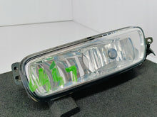 Załaduj zdjęcie do przeglądarki galerii, FORD FOCUS MK3 LIFT 14- HALOGEN PRZECIWMGIELNY LEWY PRZÓD F1EB-15A255-AB