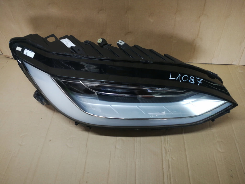 TESLA MODEL X 15- LAMPA PRAWA PRZÓD PRZEDNIA FULL LED MODUŁ 0019742513