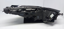 Laden Sie das Bild in den Galerie-Viewer, TESLA MODEL 3 III 17- LAMPA LEWA PRZÓD PRZEDNIA FULL LED 1077375-00-C