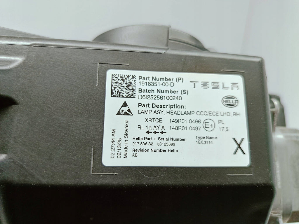 Tesla Model Y LIFT Juniper 25- LAMPA PRAWA PRZÓD FULL LED EU 1918351-00-D