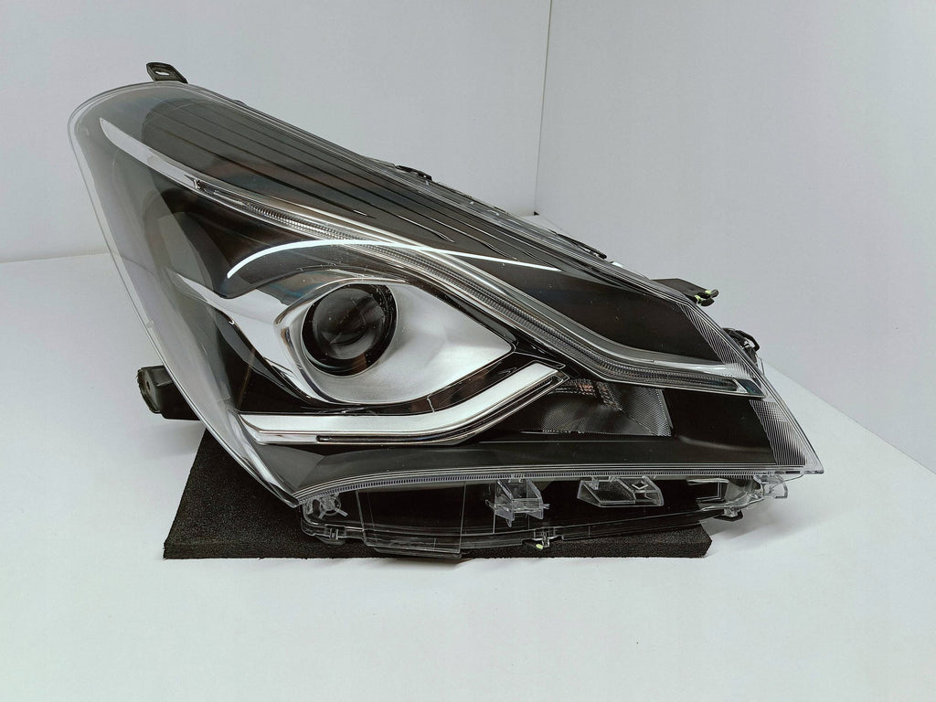 TOYOTA YARIS III LIFT 17- LAMPA PRAWA PRZÓD SOCZEWKA+LED EU 212-11BZR-LDEM2